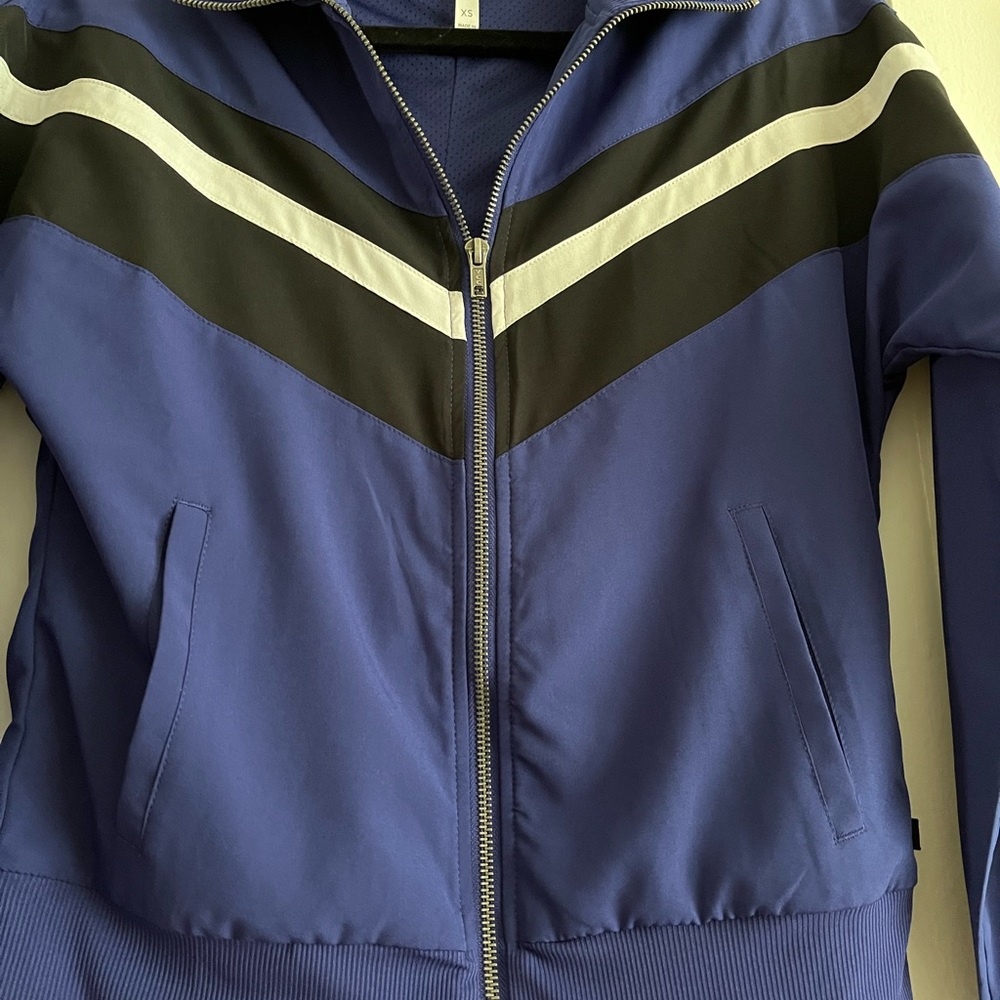 Fabletics Jacket - Picture 5 of 6